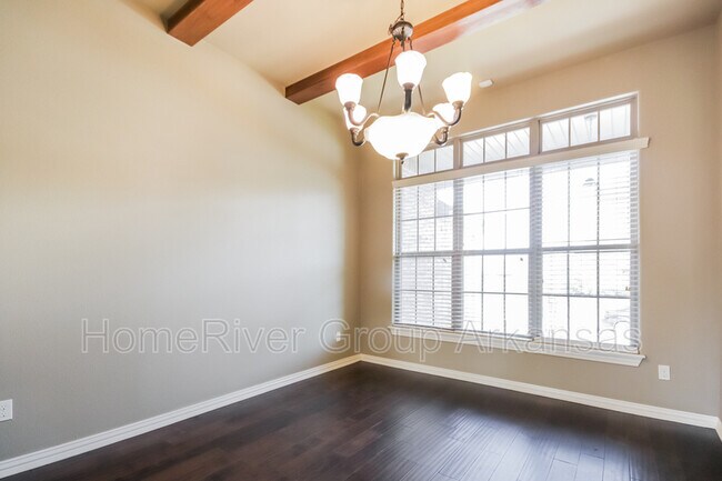 Building Photo - 1519 N Corsica Dr