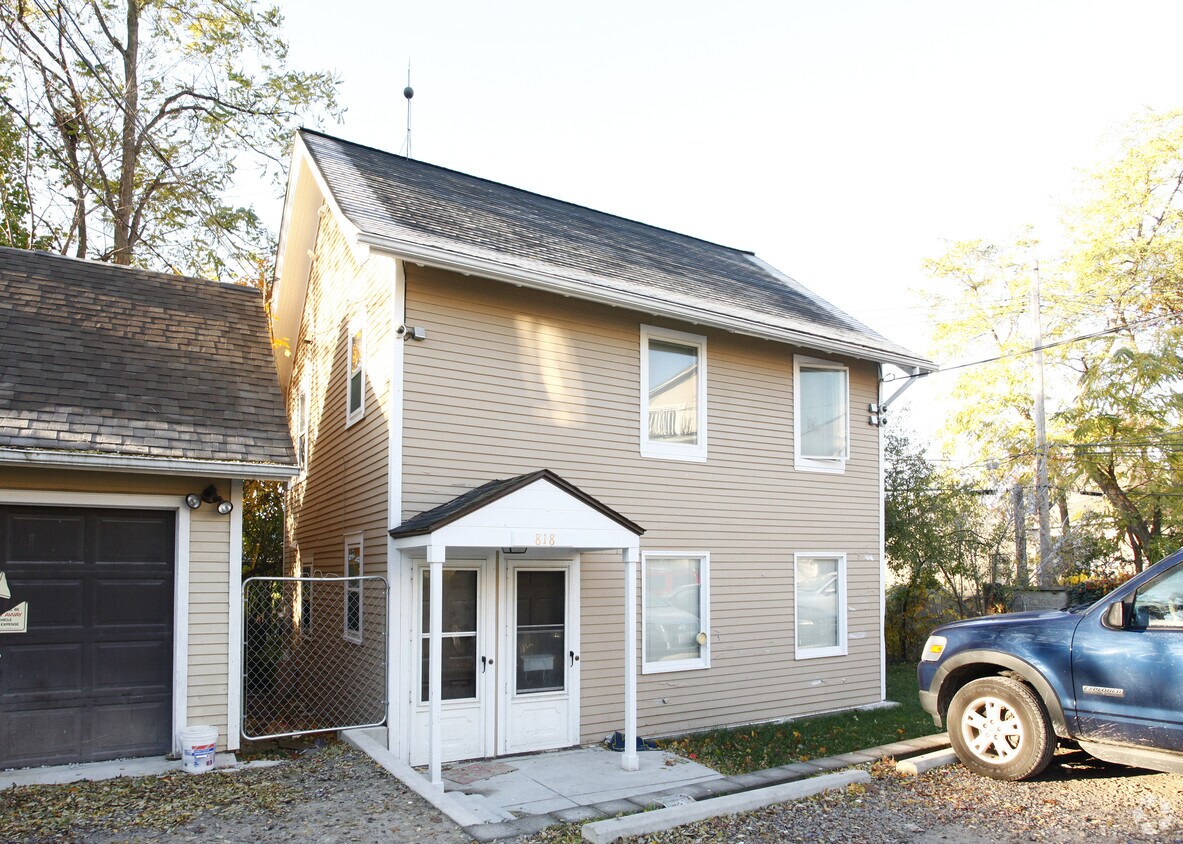 Foto del edificio - 818-820 Hill St