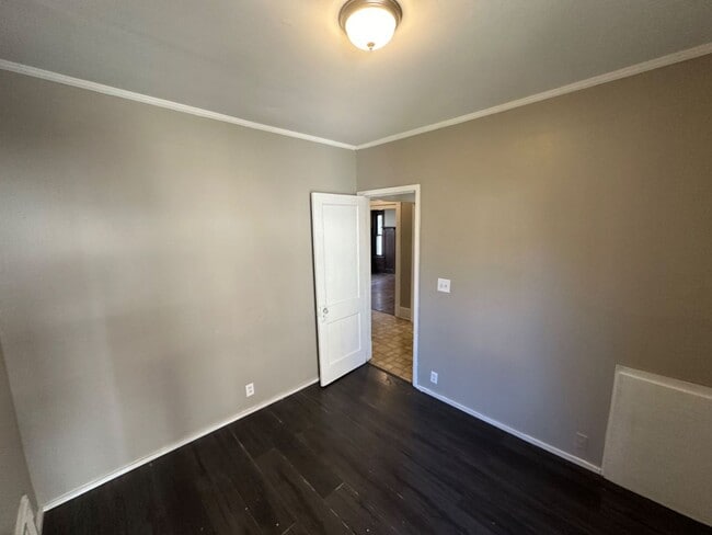 Building Photo - 2528-2530 N 41st St. (Duplex)