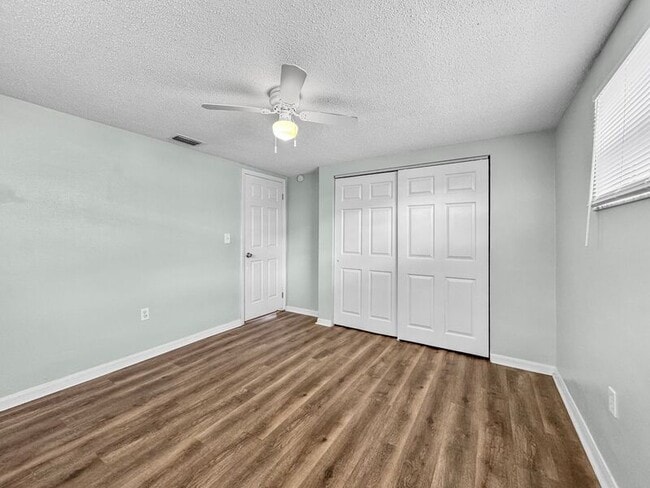Building Photo - 7412 Sequoia Dr