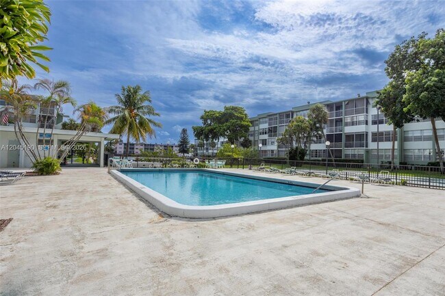Foto del edificio - 2771 Taft St