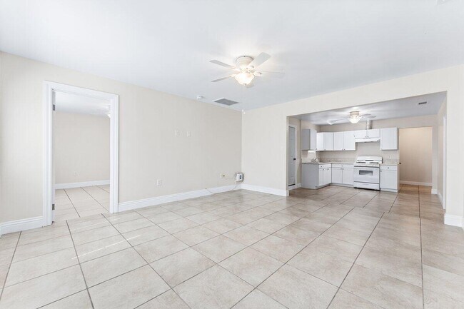 Foto del edificio - 748 N Sabina St