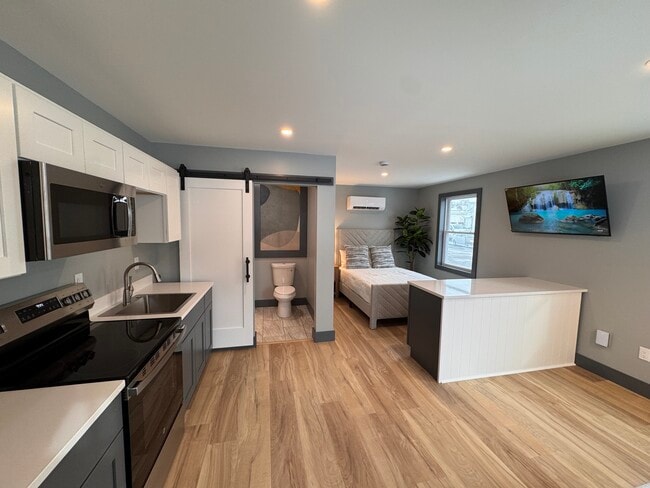 Building Photo - 9 Aliber Pl