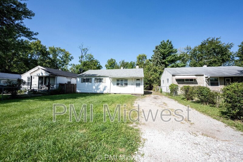 Primary Photo - 3748 N Hawthorne Ln