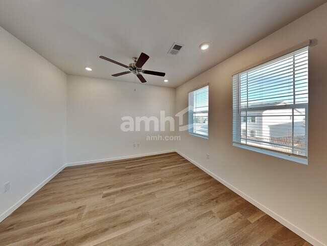 Foto del edificio - 26132 E Calhoun Pl