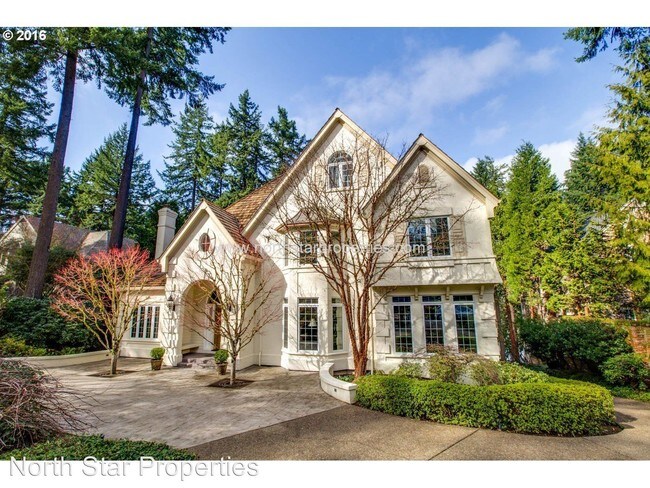 Building Photo - 1099 Terrace Dr