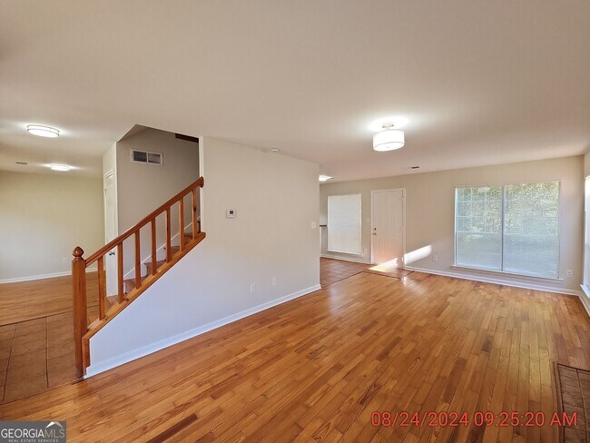 Building Photo - 7102 Sir Galahad Way