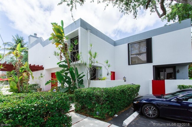 Foto del edificio - 3 br, 3 bath Townhome - 3031 NE 183rd Ln