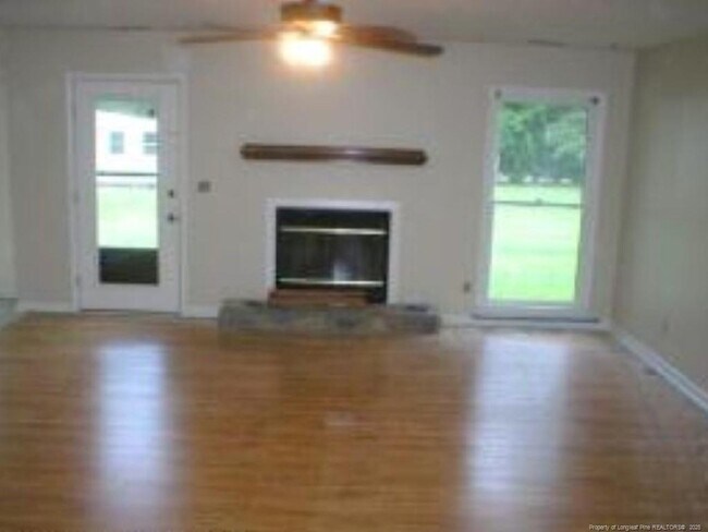 Foto del edificio - 513 Woodberry Cir