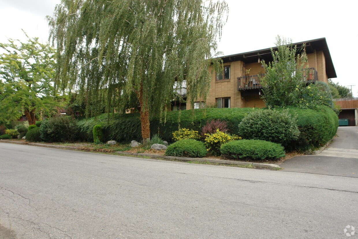 Foto del edificio - LA FONTAINE Apartments