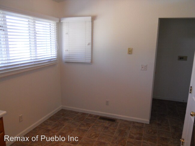 Building Photo - 2 br, 2 bath House - 104 San Carlos #Q