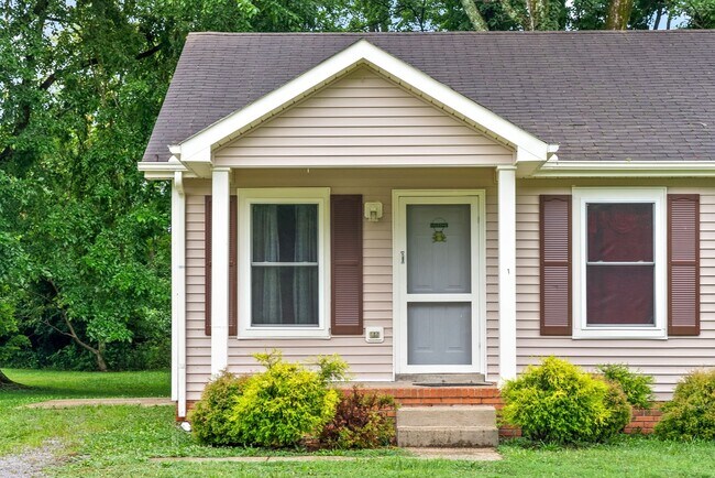 Foto del edificio - 135 E St