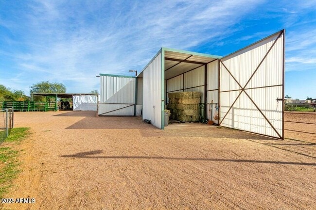 Foto del edificio - 42803 N Murphy Ave