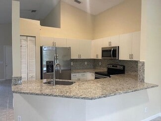 Building Photo - 824 Savannah Falls Dr