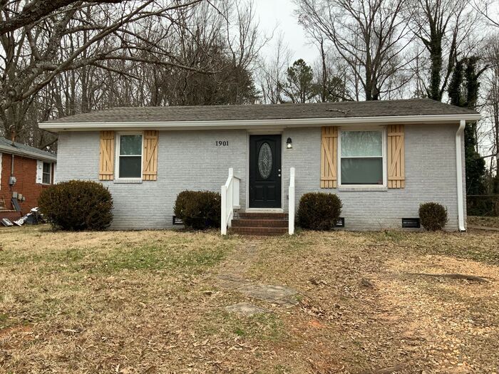 Foto principal - 1901 Finchley Dr