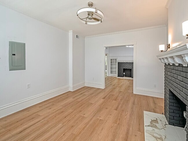 Foto del edificio - 624 N Sheridan Ave
