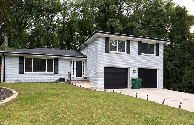 Foto del edificio - 4 br, 2.5 bath House - 2425 Glendale Drive