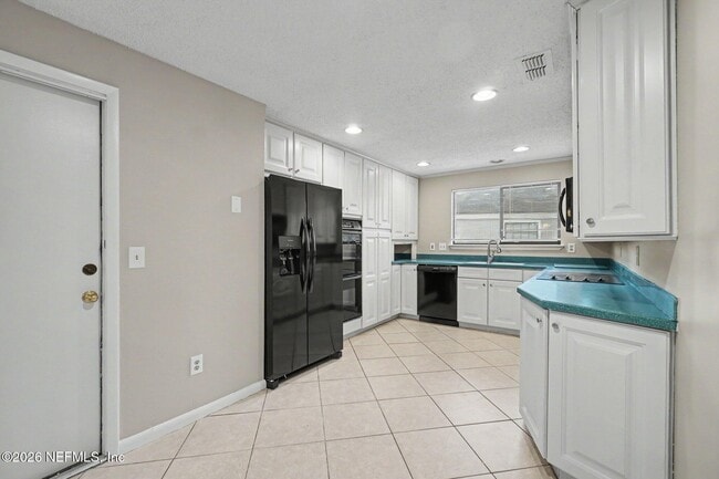 Building Photo - 11256 Southington Pl