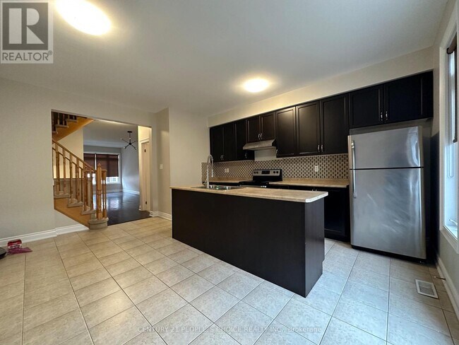 Building Photo - 7227 Triumph Ln