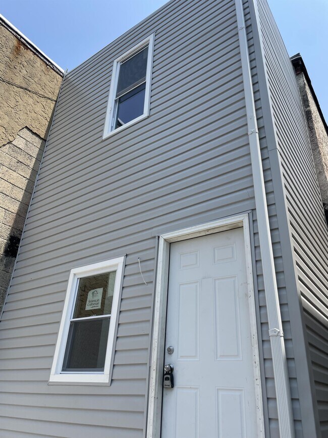 Building Photo - 1503 Mt Ephraim Ave