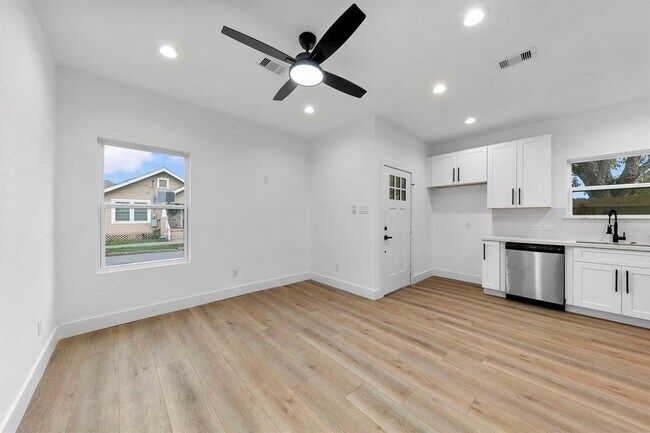 Foto del edificio - 2805 Nettleton St