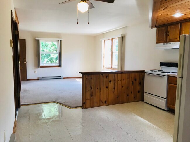 Building Photo - 2720 Pittston Ave