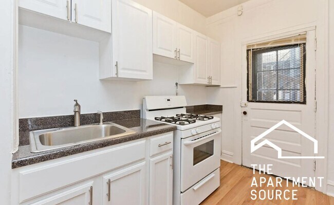 Foto del edificio - 1335 W Touhy Ave