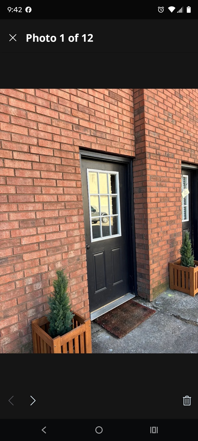 Building Photo - 110 W Park St