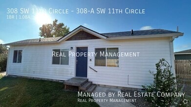 Building Photo - 308 SW 11th Cir
