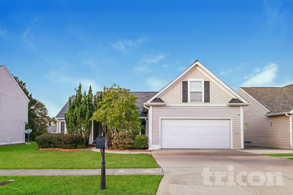 Foto principal - 3812 Plymouth Rock Drive