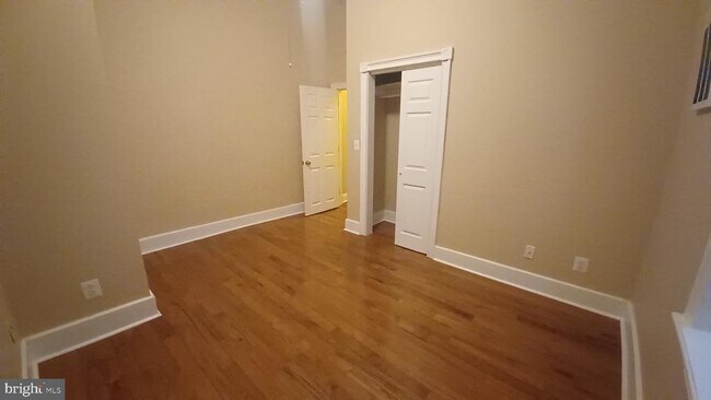 Foto del edificio - 1435 N Franklin St