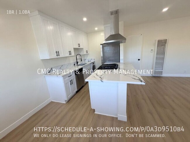 Foto del edificio - 3301 E 2nd-6