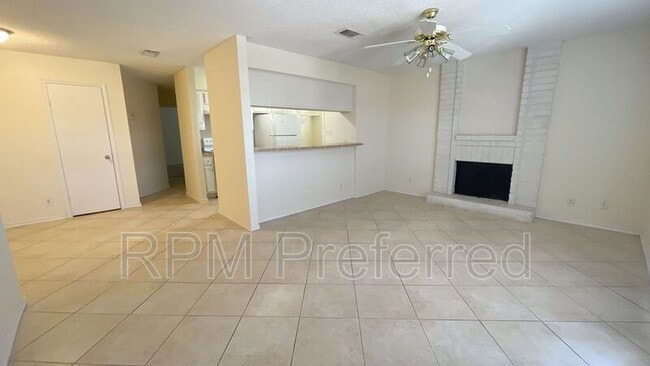 Building Photo - 1307 Brenda Ln