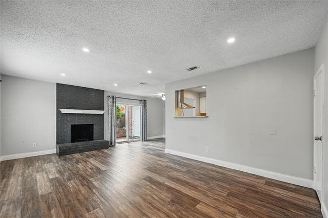 Building Photo - 3931 N Garland Ave