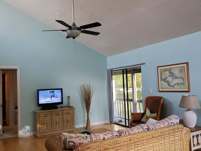 Photo - Beautiful Furnished 2/2 Condo in Cordova G...