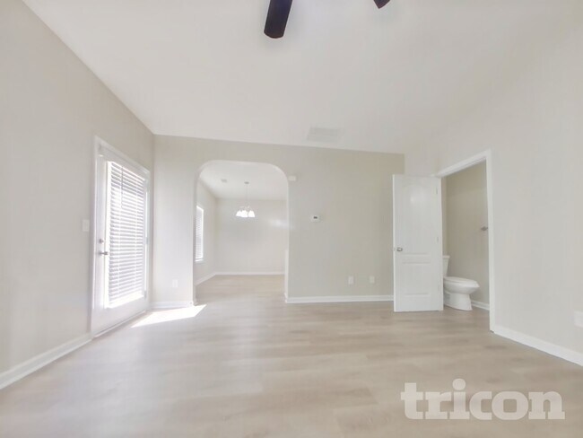 Foto del edificio - 199 Arrowhead Dr