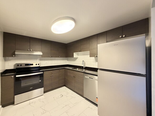 Foto del edificio - 525 N Quentin Rd