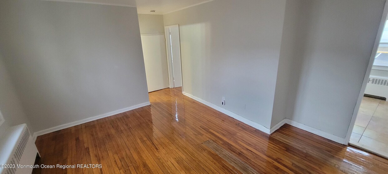 2009 Milton Ave, Neptune City, NJ 07753 Room for Rent in Neptune City