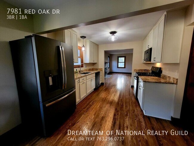 Building Photo - Mounds view schools 3 bedroom under 2000/m...