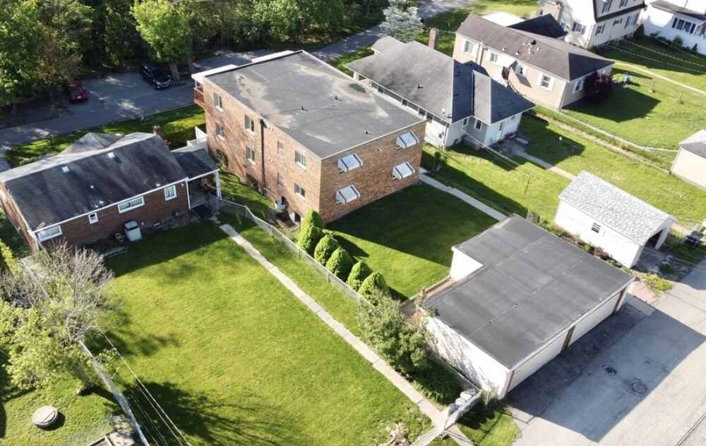 Aerial Photo - 98 Hall Ave