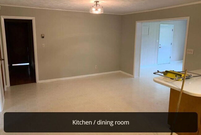 Building Photo - 924 Sunbury Dr