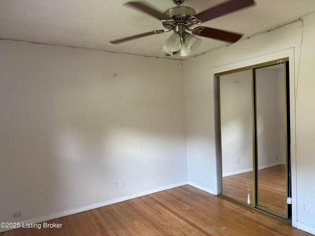 Building Photo - 8216 Glimmer Way