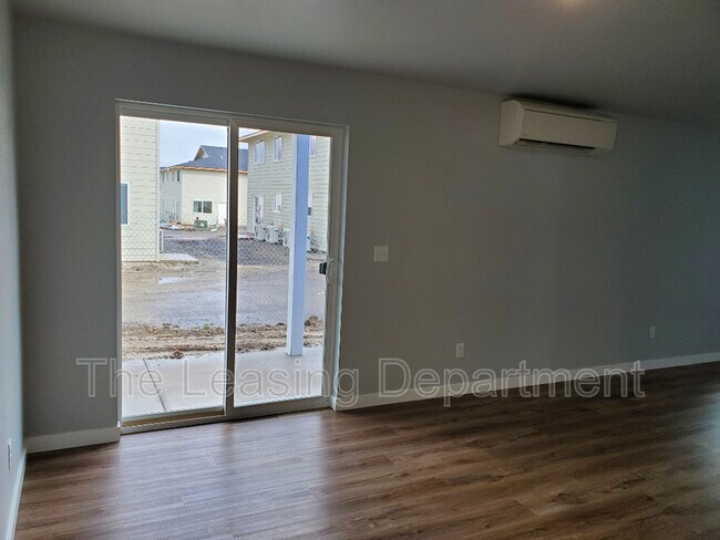 Foto del edificio - 224 Cheryl Ln