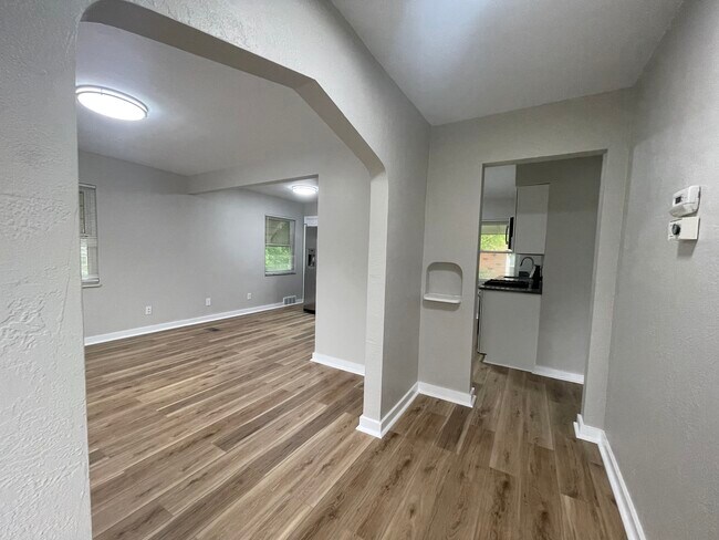 Foto del edificio - 3450 Sirius St