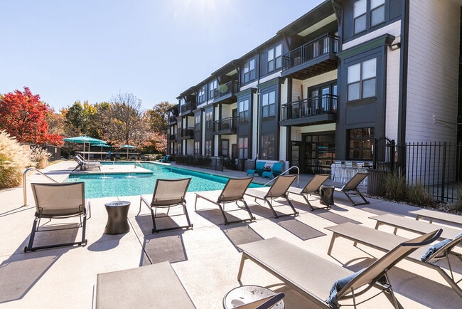 Photo - M Street Apartments