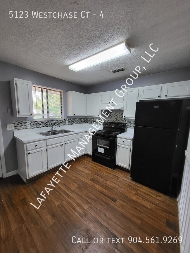 Foto del edificio - 5123 Westchase Ct