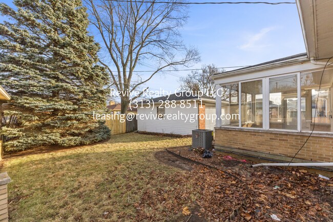 Building Photo - 9284 Jerome