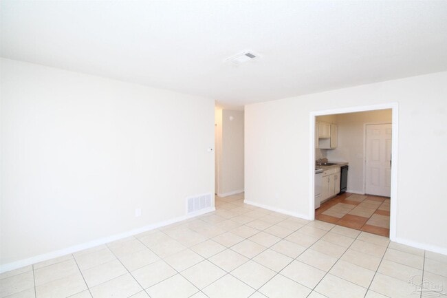 Building Photo - 10151 Guidy Ln