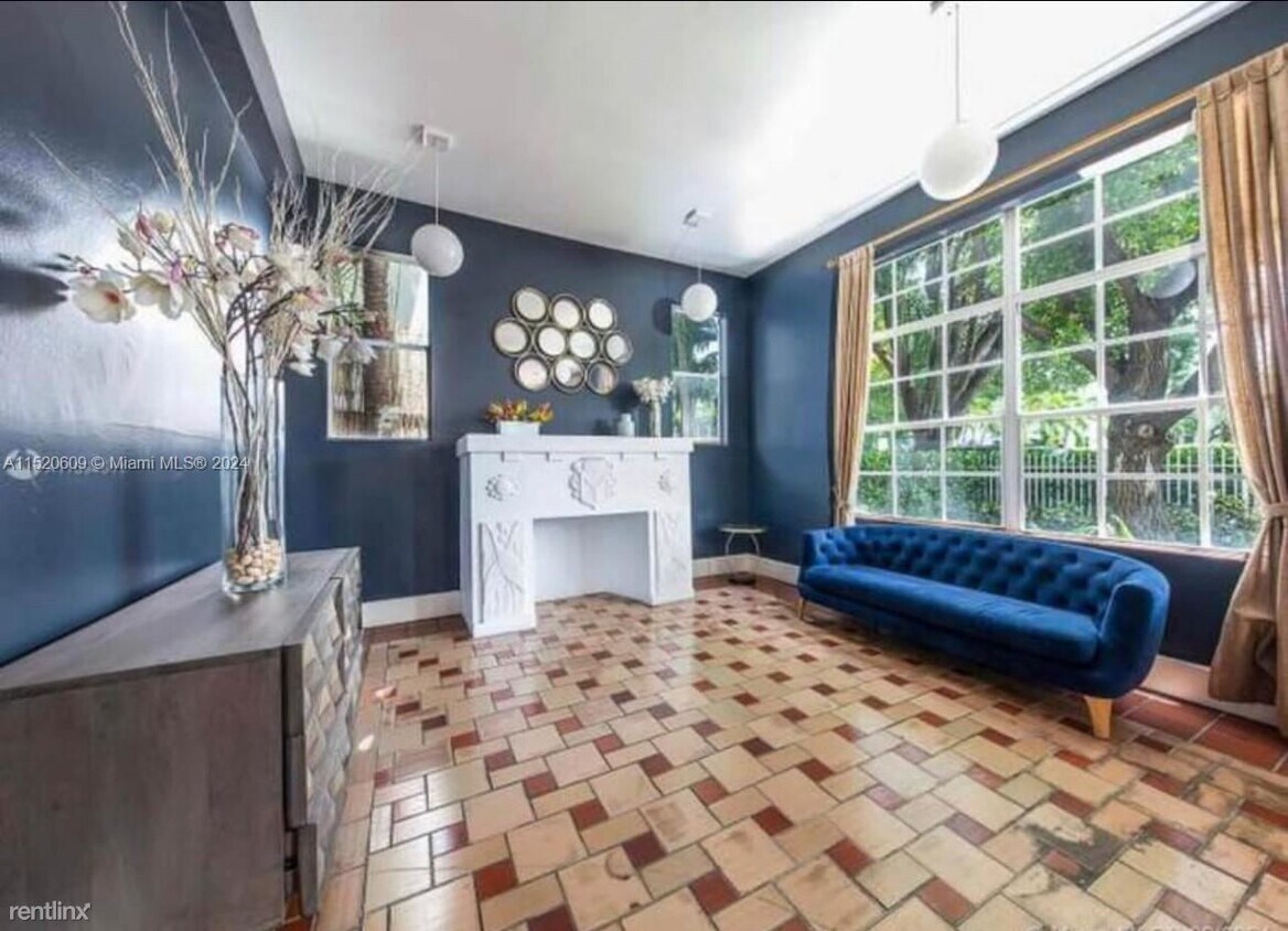Foto principal - 2 br, 1 bath Condo - 1008 Jefferson Ave Ap...