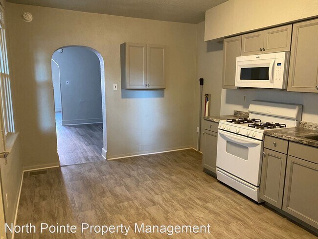 Building Photo - 3 br, 1 bath House - 533 Woodward St